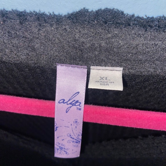 Francesca’s Button Up Black Waffle Top - Picture 3 of 3